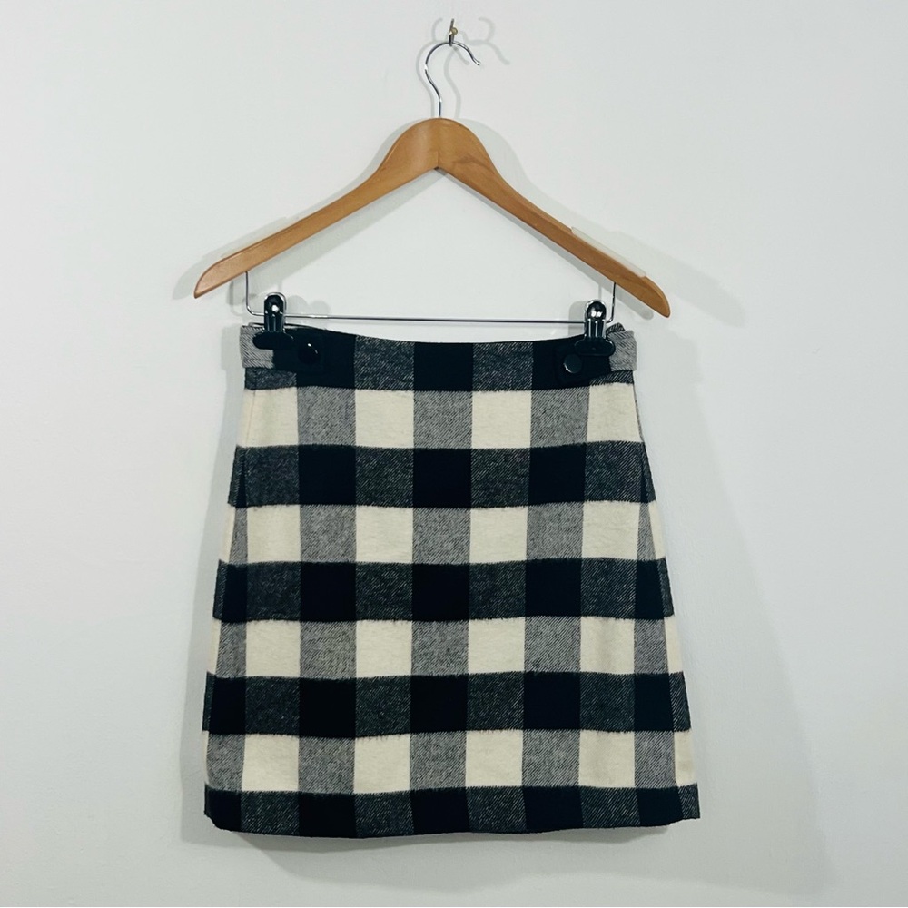 LOFT Petites Gorgeous Black White Plaid Mini Skirt With Belted Detail Buttons